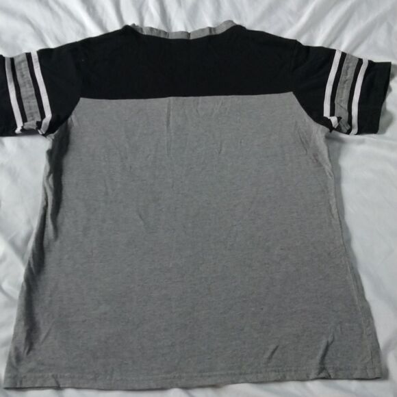 NWOT Women's WoW Tee - Picture 3 of 3